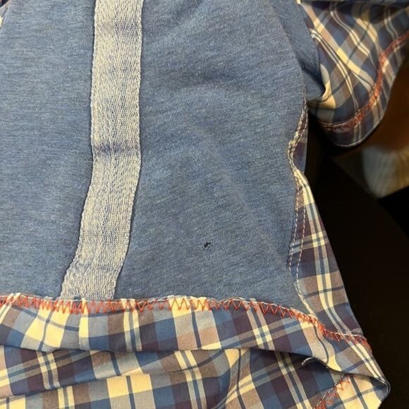 Kuhl women’s blue plaid button up shirt with stretch fabric sides size small - Picture 10 of 10